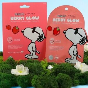 Peanuts x Celavi Berry Glow Masks Strawberry + Niacinamide + Vitamin C Box of 5